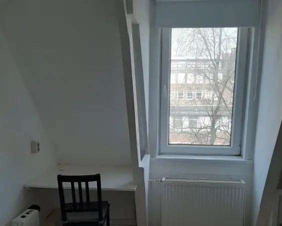 Kamer te huur aan de Sarphatistraat in Amsterdam