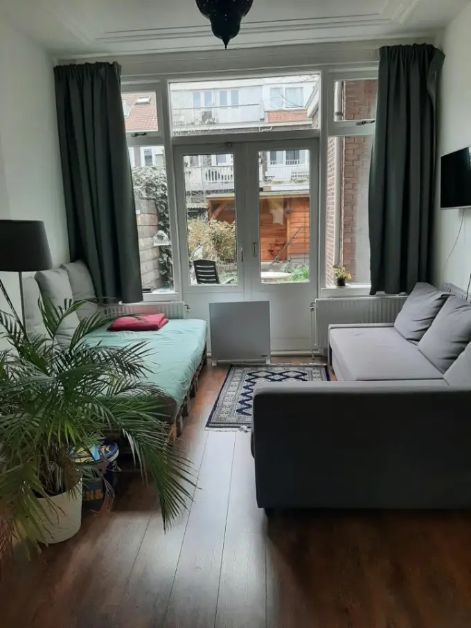 Kamer te huur aan de Boergoensevliet in Rotterdam