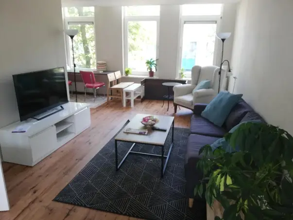 Kamer te huur aan de Rozenburgstraat in Den Haag