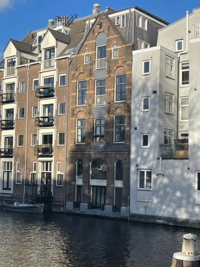 Kamer te huur aan de Rapenburg in Amsterdam