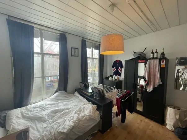 Kamer te huur aan de Voorstraat in Delft