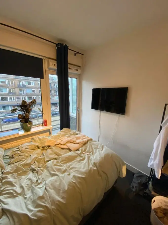 Kamer te huur aan de Stadhoudersweg in Rotterdam