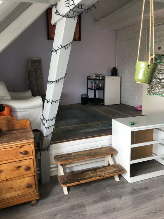 Kamer te huur aan de Nieuwe Rijn in Leiden