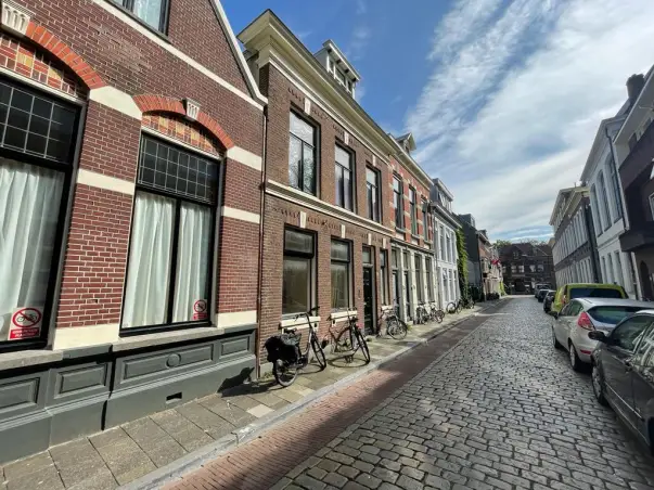 Kamer te huur aan de Hofstraat in Groningen