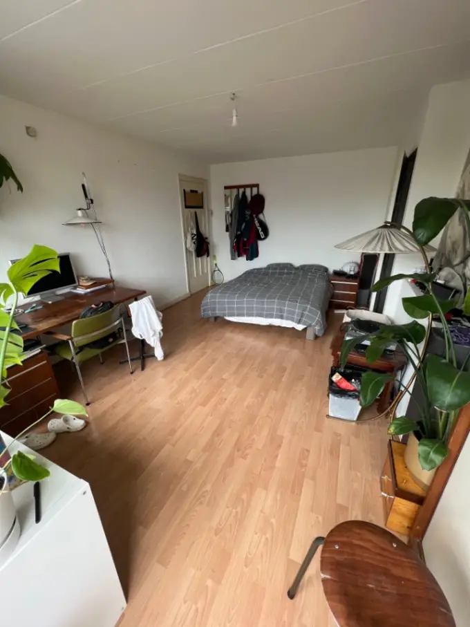 Kamer te huur aan de Statenweg in Rotterdam