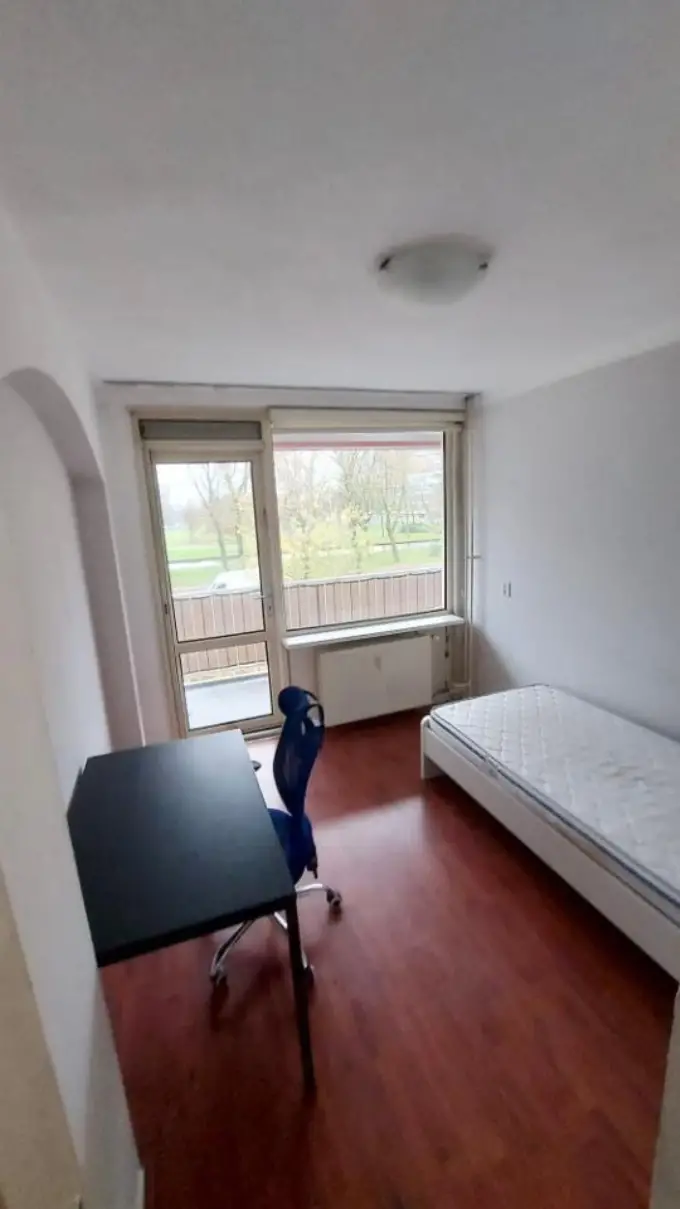 Kamer te huur aan de Vredeman de Vriesstraat in Rotterdam