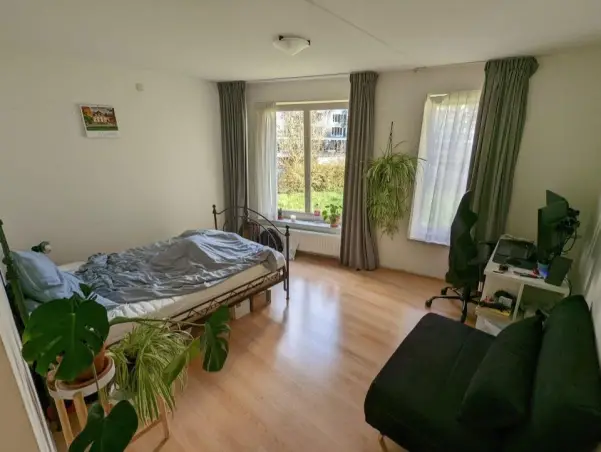 Kamer te huur aan de Omval in Amsterdam