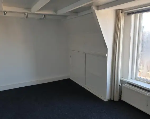 Kamer te huur aan de Valkenboslaan in Den Haag