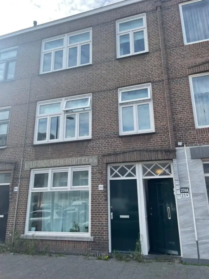 Kamer te huur aan de Rijswijkseweg in Den Haag