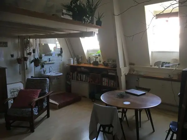 Kamer te huur aan de Voorstraat in Delft