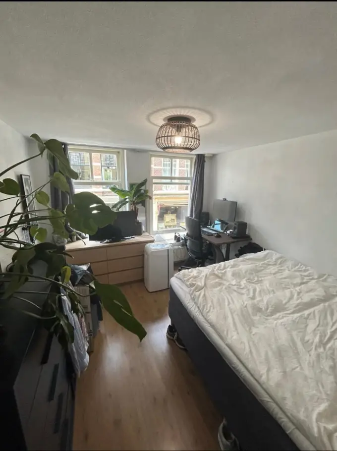 Kamer te huur aan de Noordeinde in Den Haag