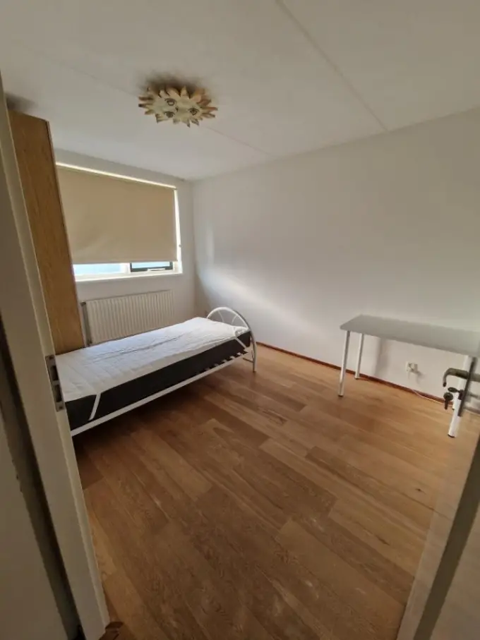 Kamer te huur aan de Rozenstraat in Badhoevedorp