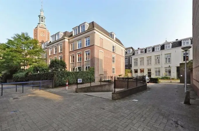 Kamer te huur aan de Westeinde in Den Haag