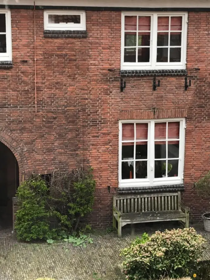 Appartement te huur aan de Heilige Geesthofje in Leiden