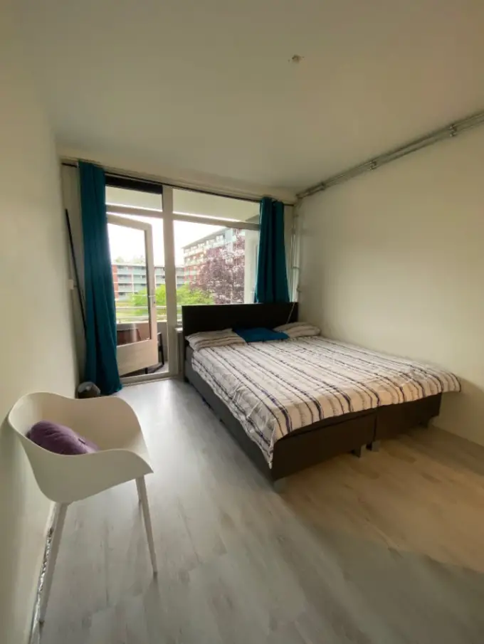 Kamer te huur aan de Plesmanlaan in Amsterdam