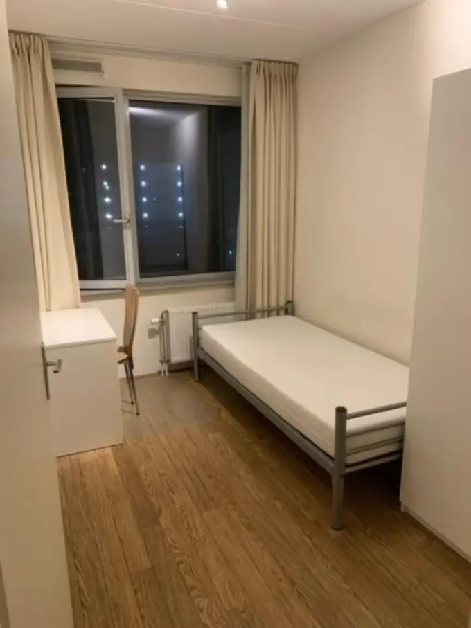 Kamer te huur aan de Ben van Meerendonkstraat in Amsterdam