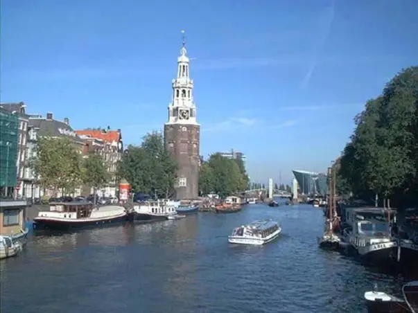 Kamer te huur aan de Oude Waal in Amsterdam