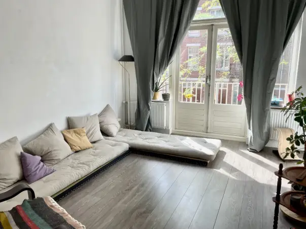 Appartement te huur aan de Roelantstraat in Amsterdam