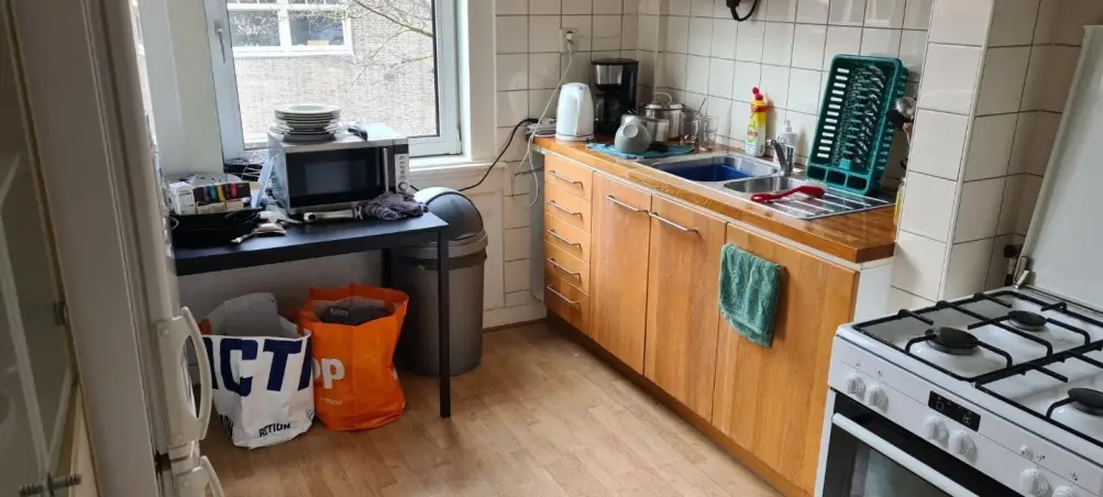 Kamer te huur aan de Lutmastraat in Amsterdam