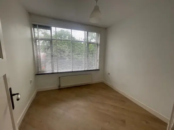 Appartement te huur aan de Van der Hoopstraat in Den Haag