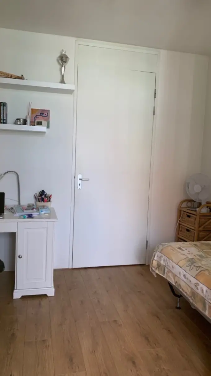 Appartement te huur aan de Ruys de Beerenbrouckstraat in Amsterdam