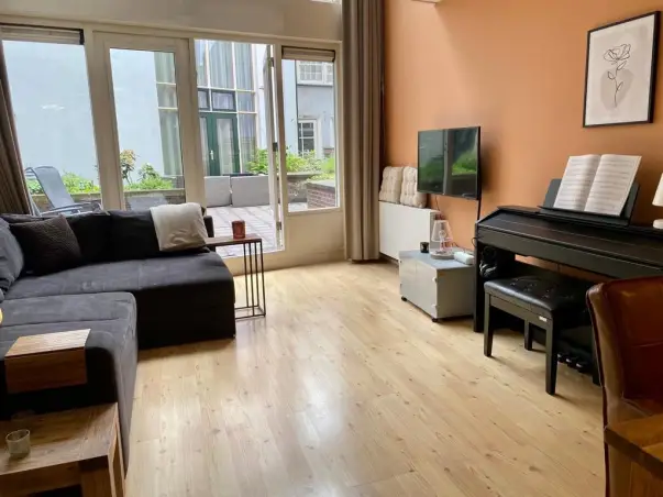 Appartement te huur aan de Sint Jacobsstraat in Amsterdam