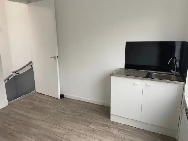 Kamer te huur aan de Hoge Rijndijk in Leiden