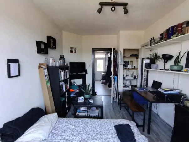 Kamer te huur aan de E. Thomassen a Thuessinklaan in Groningen