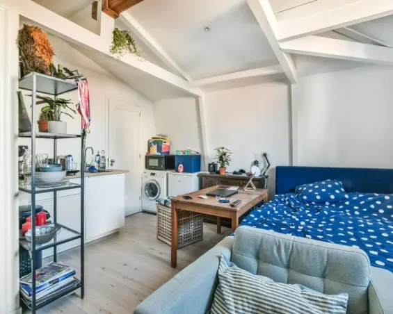 Studio te huur aan de Deymanstraat in Amsterdam