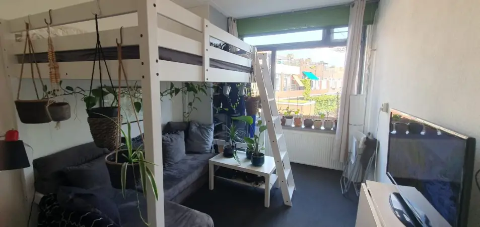 Kamer te huur aan de Madoerastraat in Groningen