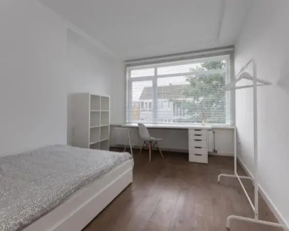 Kamer te huur aan de Frans Bekkerstraat in Rotterdam