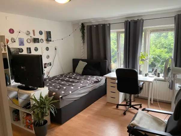 Kamer te huur aan de Van Ketwich Verschuurlaan in Groningen