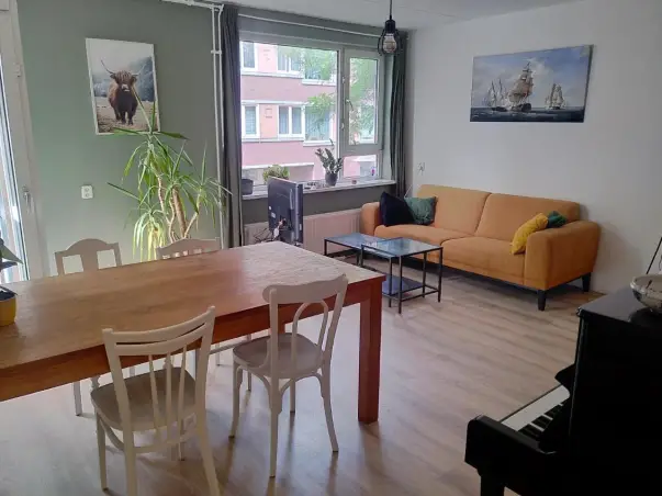 Kamer te huur aan de Solostraat in Amsterdam