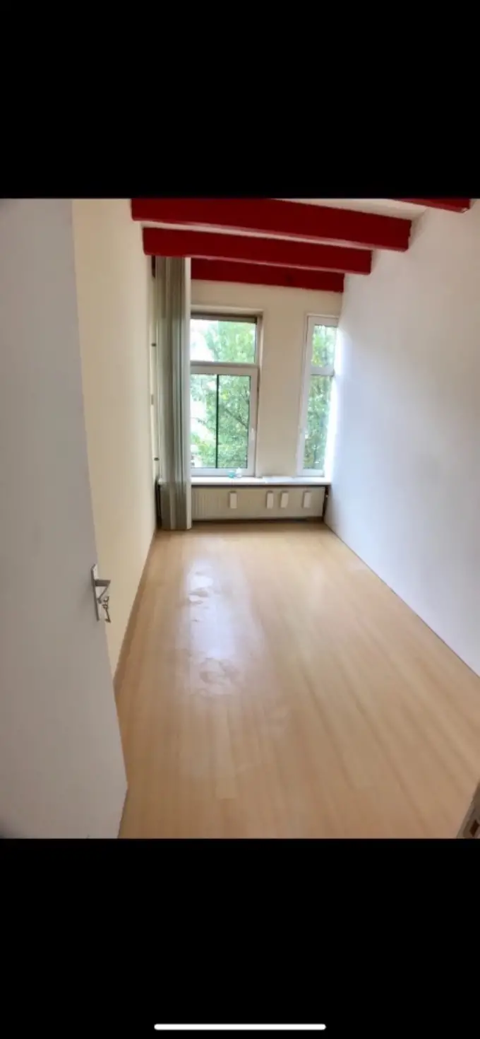 Kamer te huur aan de Overtoom in Amsterdam